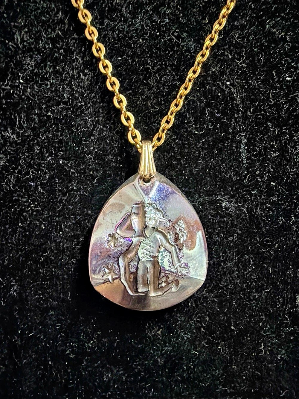 Germany signed Iridescent Pendant Necklace in Gold & Multicolor zodiac Aquarius